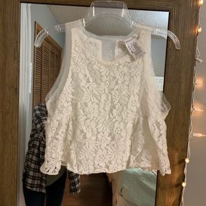 Lace BCBG crop top